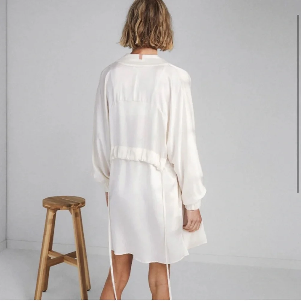 Lunya Washable Silk Robe Ivory White 100% Silk Size M